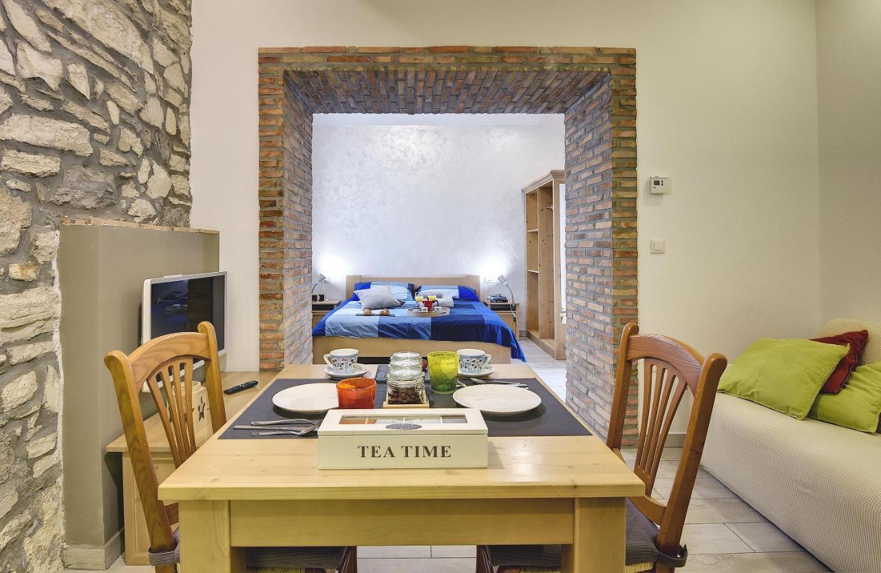 Mimoza Old Town Pula Apartments Ngoại thất bức ảnh