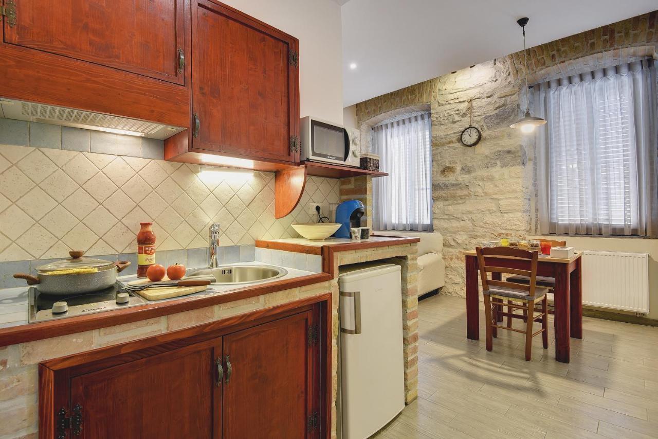 Mimoza Old Town Pula Apartments Ngoại thất bức ảnh