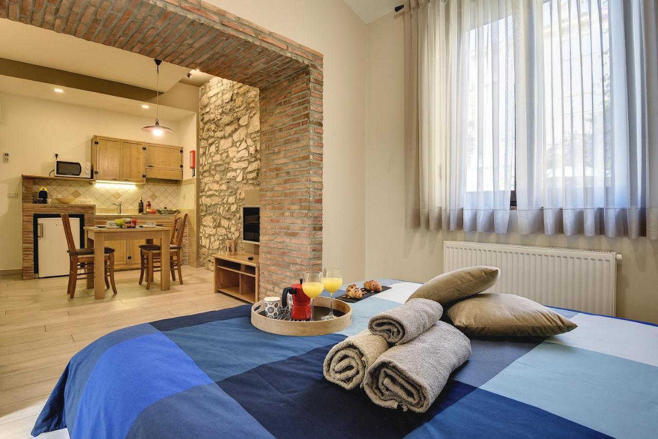 Mimoza Old Town Pula Apartments Ngoại thất bức ảnh